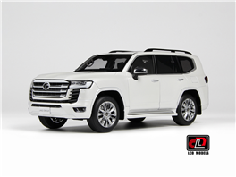 1-18 Toyota Land Cruiser 300-ZX White color